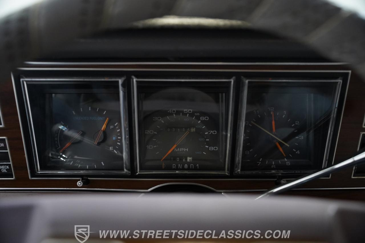1988 Lincoln Town Car Signature Series