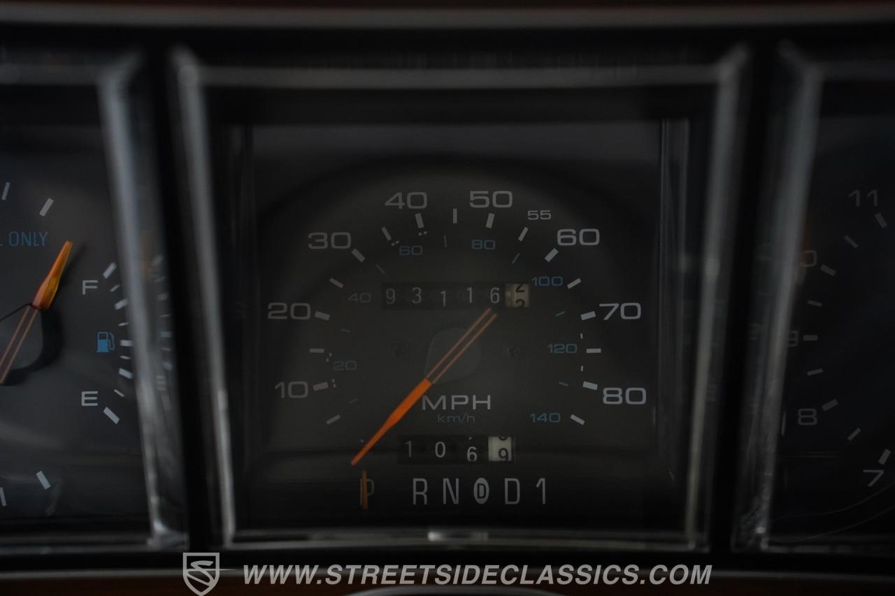 1988 Lincoln Town Car Signature Series