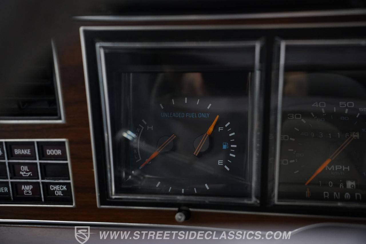 1988 Lincoln Town Car Signature Series