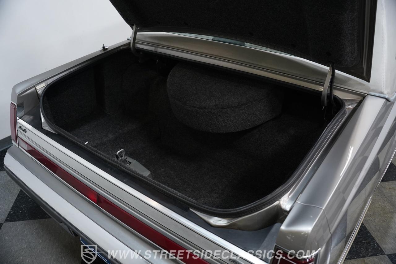 1988 Lincoln Town Car Signature Series