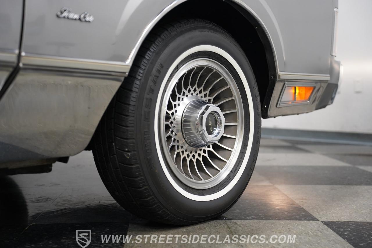 1988 Lincoln Town Car Signature Series