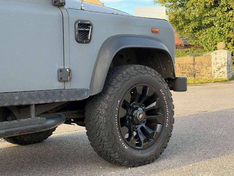 2011 Land Rover Defender 110