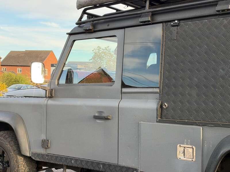 2011 Land Rover Defender 110