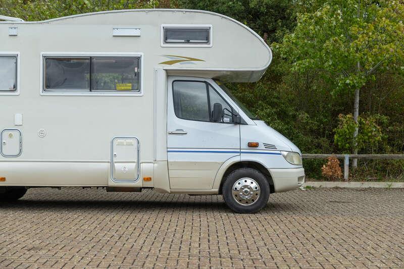 2004 Mercedes - Benz Sprinter