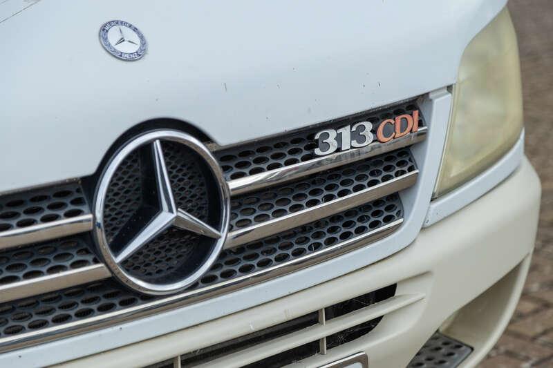 2004 Mercedes - Benz Sprinter