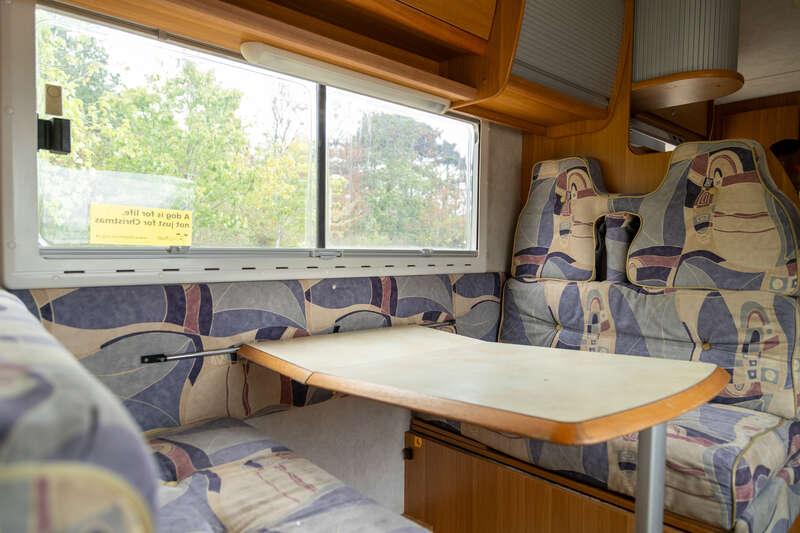 2004 Mercedes - Benz Sprinter