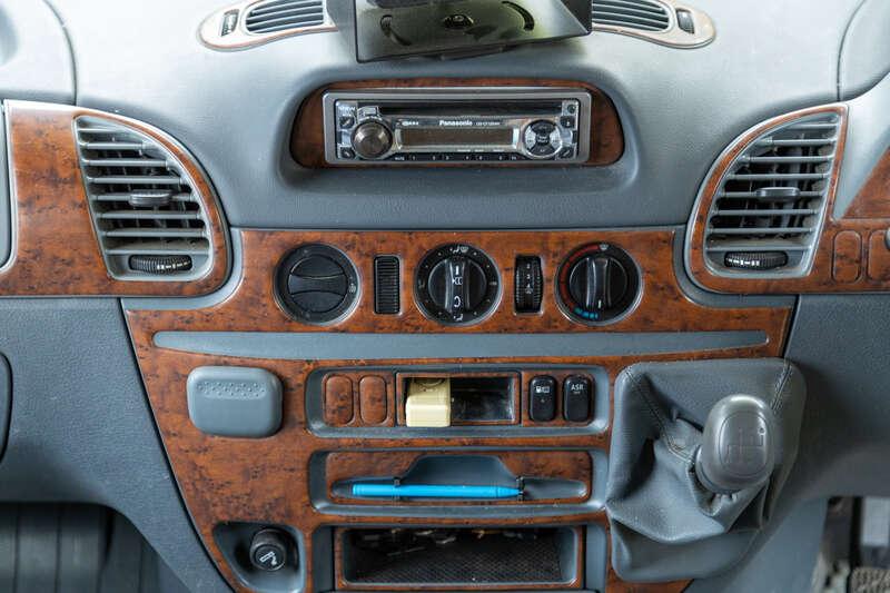 2004 Mercedes - Benz Sprinter