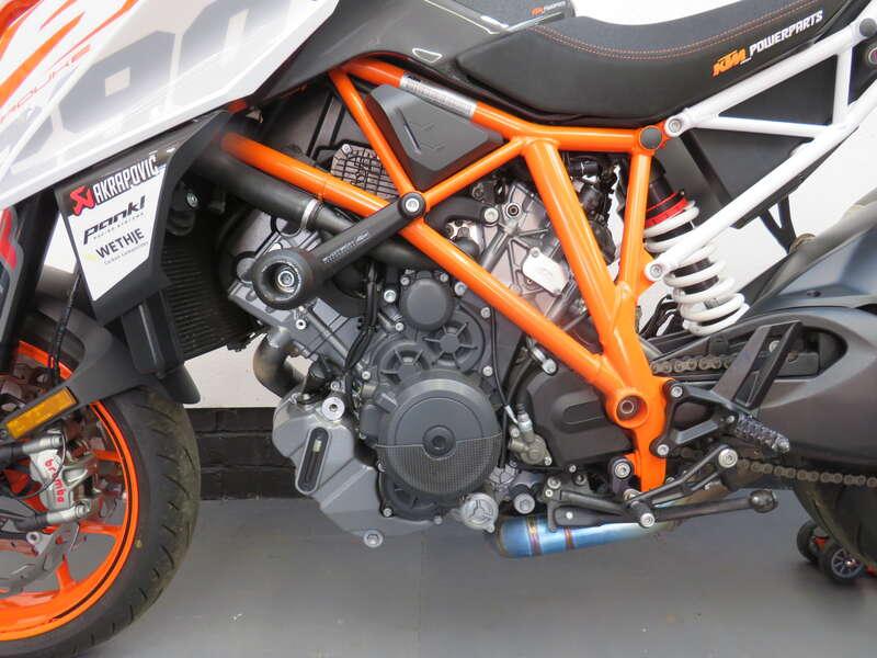 2018 KTM 1290 SUPER DUKE R