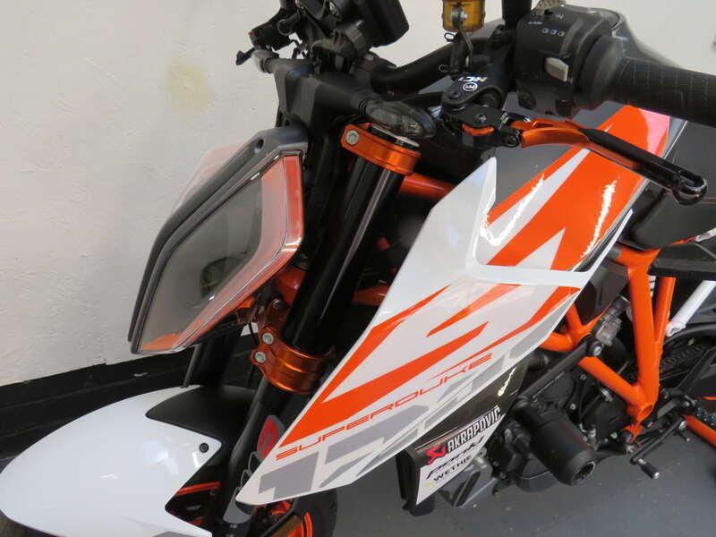 2018 KTM 1290 SUPER DUKE R