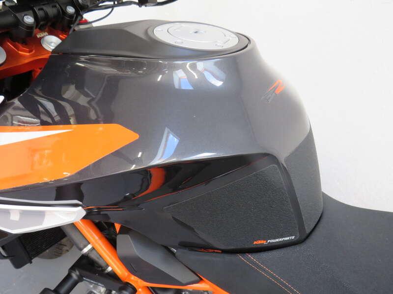 2018 KTM 1290 SUPER DUKE R