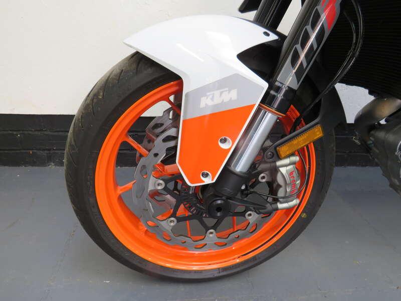 2018 KTM 1290 SUPER DUKE R