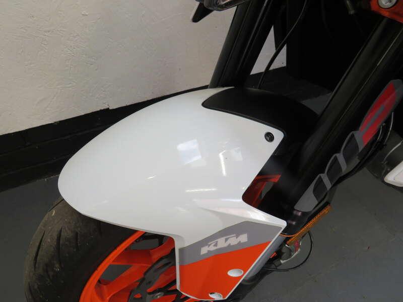 2018 KTM 1290 SUPER DUKE R