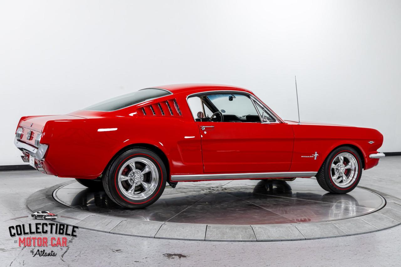 1965 Ford Mustang Restomod