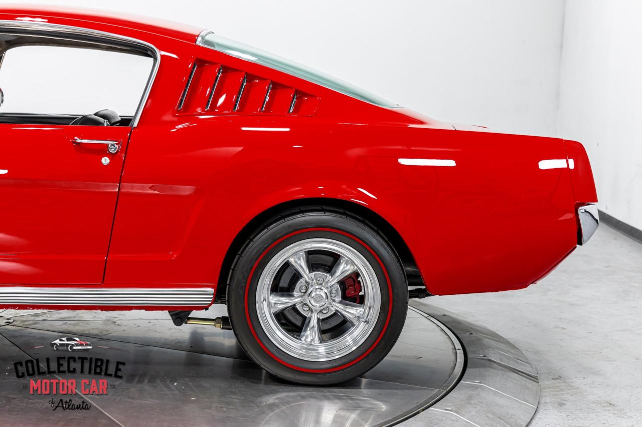 1965 Ford Mustang Restomod