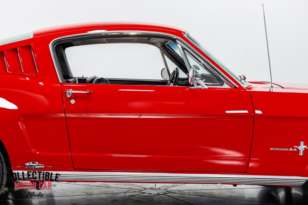 1965 Ford Mustang Restomod
