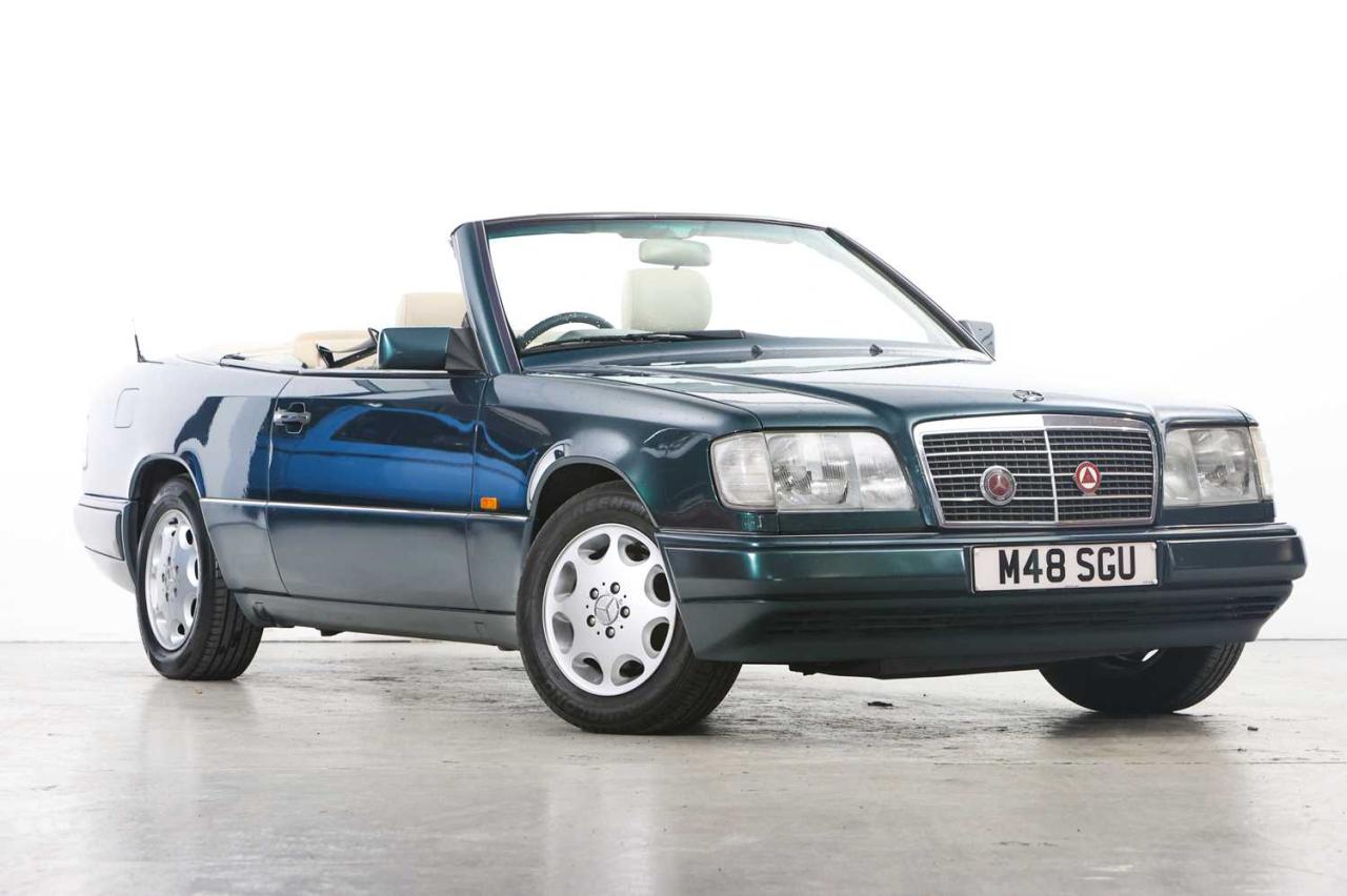 1995 Mercedes - Benz E 220 Convertible