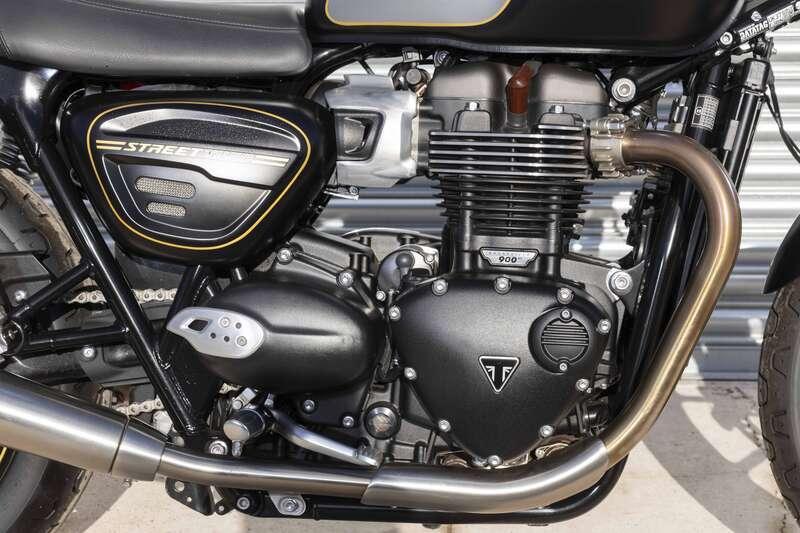 2021 Triumph BONNEVILLE STREET TWIN GOLD LINE