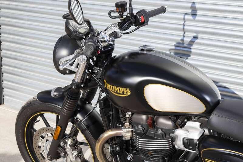 2021 Triumph BONNEVILLE STREET TWIN GOLD LINE