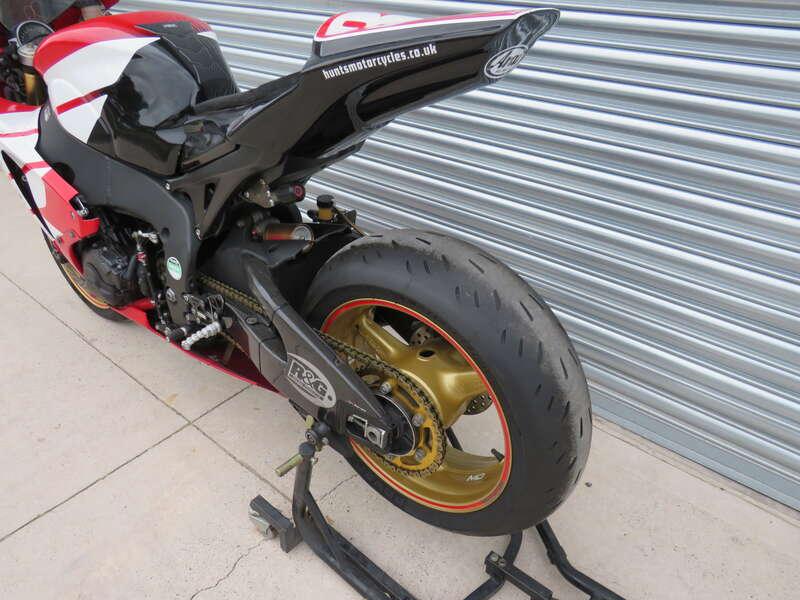 2010 Honda CBR1000RR FIREBLADE SUPERSTOCK RACE BIKE