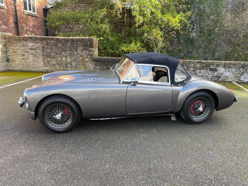 1961 MG MGA