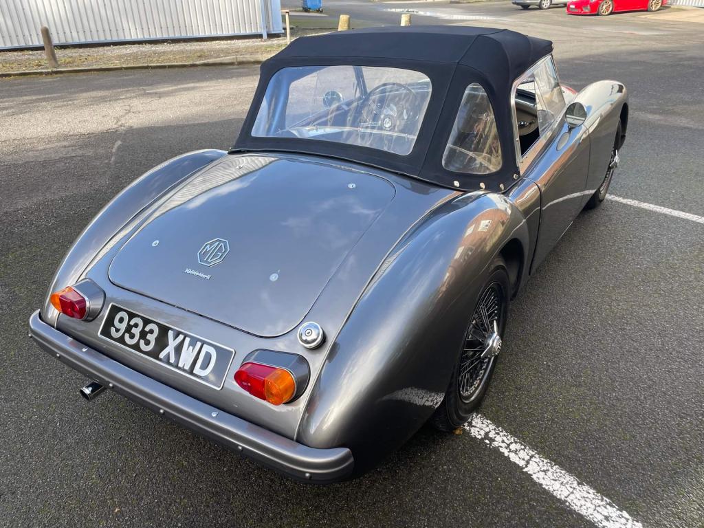 1961 MG MGA