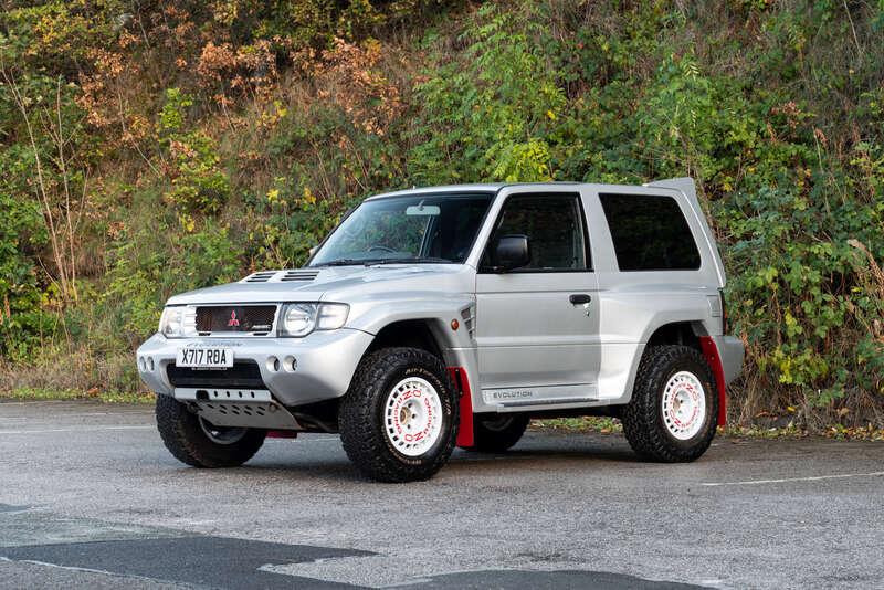1999 Mitsubishi PAJERO