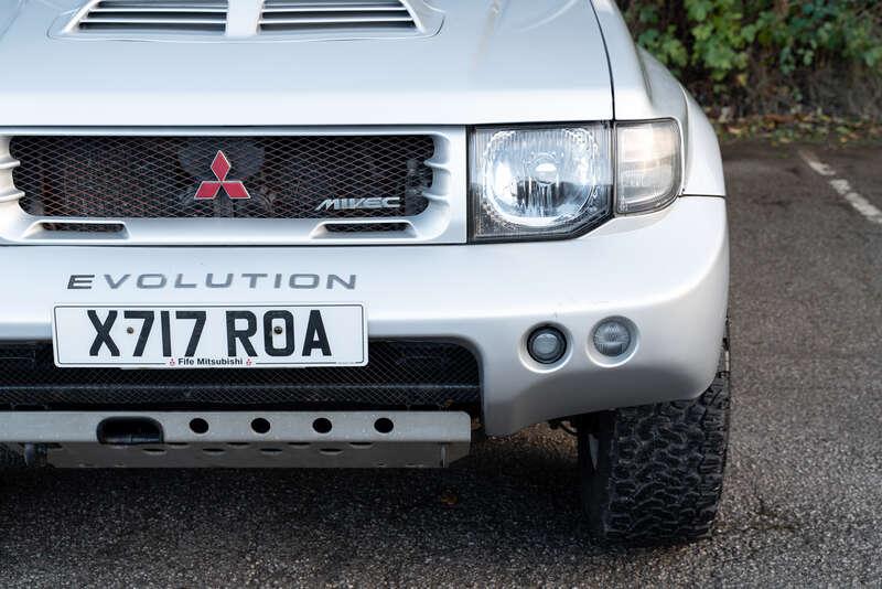 1999 Mitsubishi PAJERO