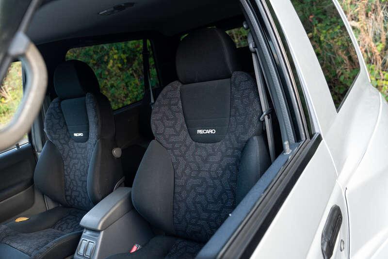 1999 Mitsubishi PAJERO