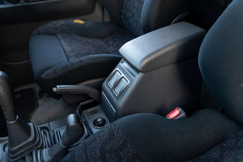 1999 Mitsubishi PAJERO