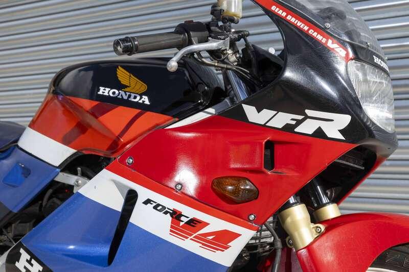 1988 Honda VFR400R