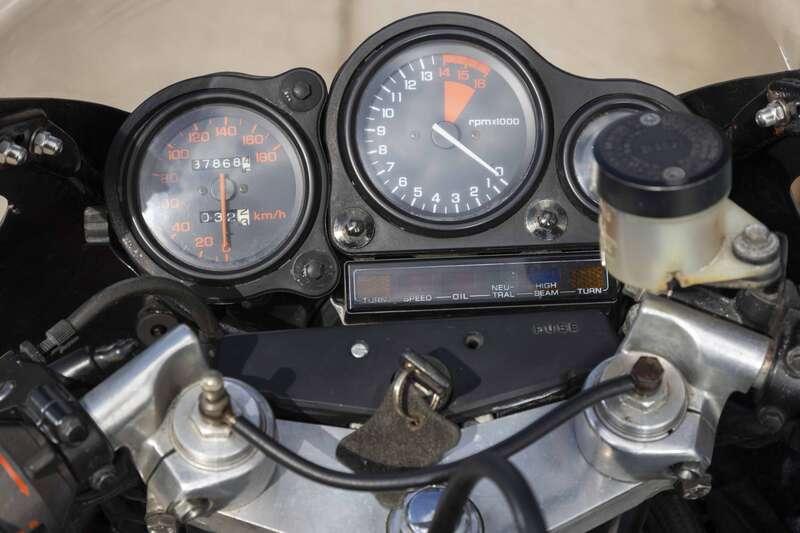 1988 Honda VFR400R