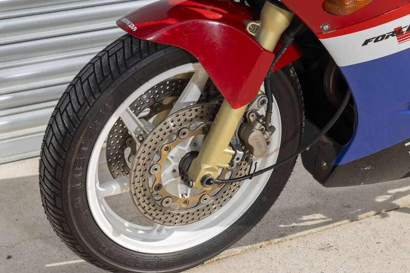 1988 Honda VFR400R