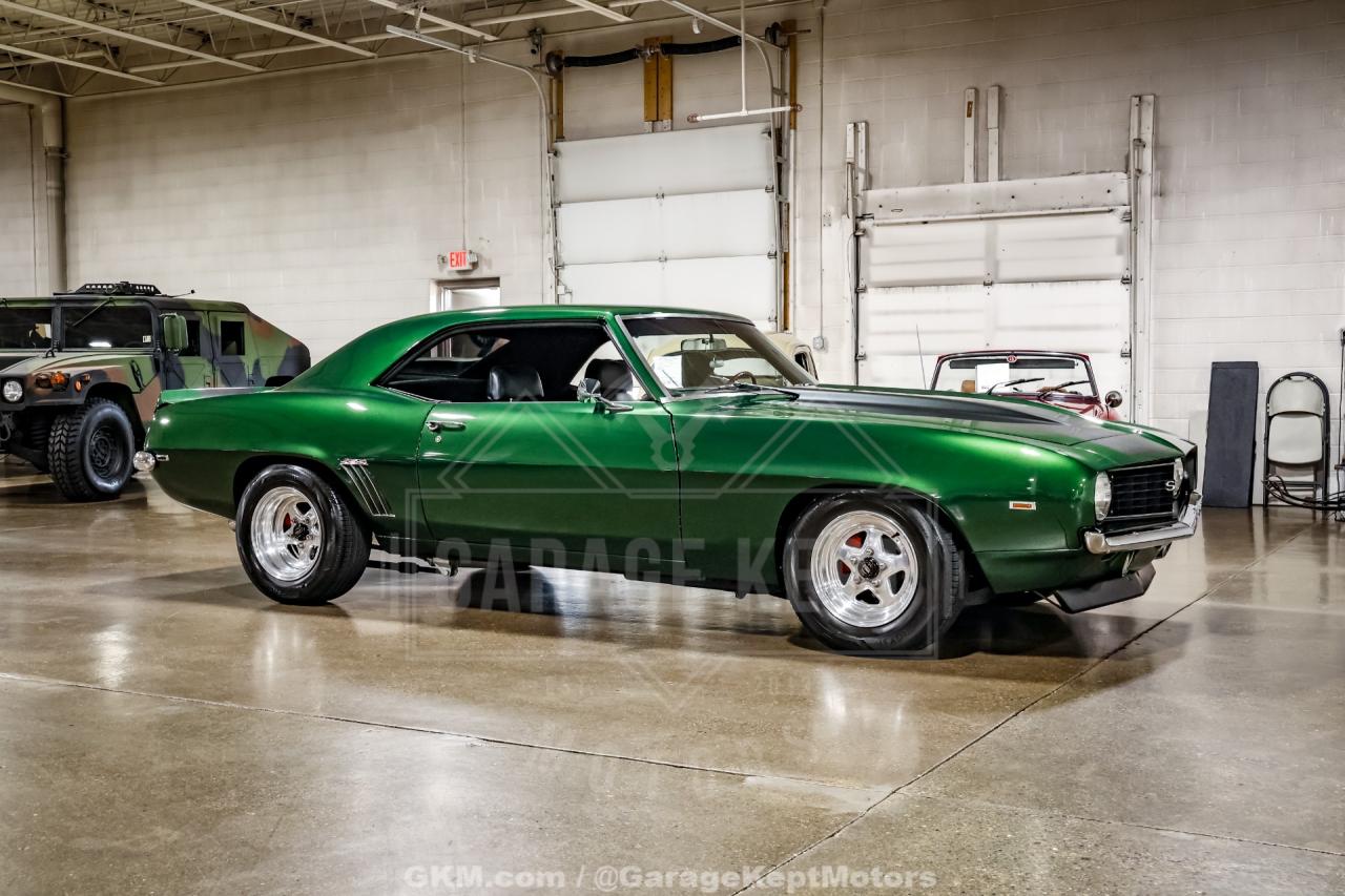 1969 Chevrolet Camaro SS Tribute