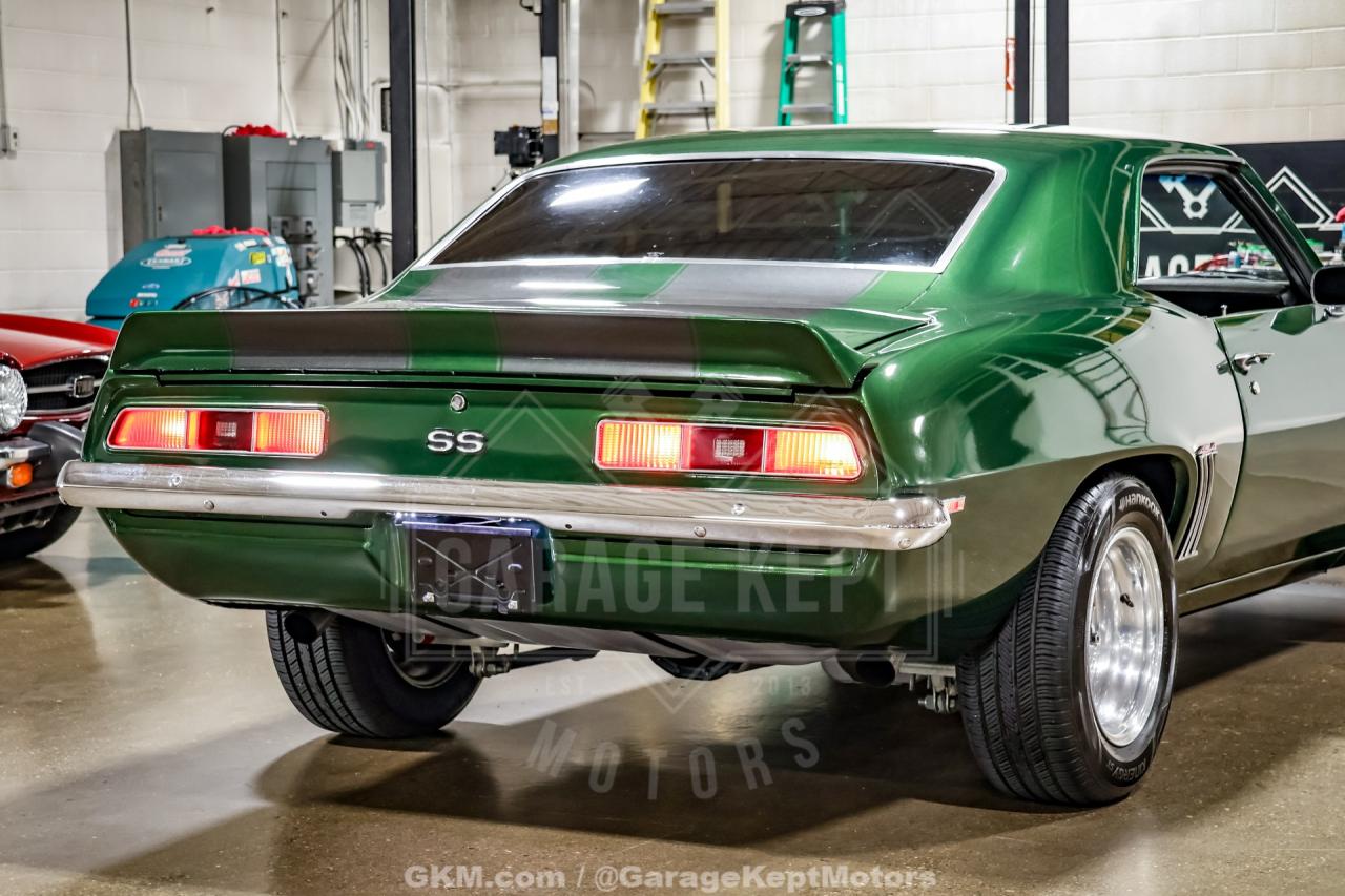 1969 Chevrolet Camaro SS Tribute