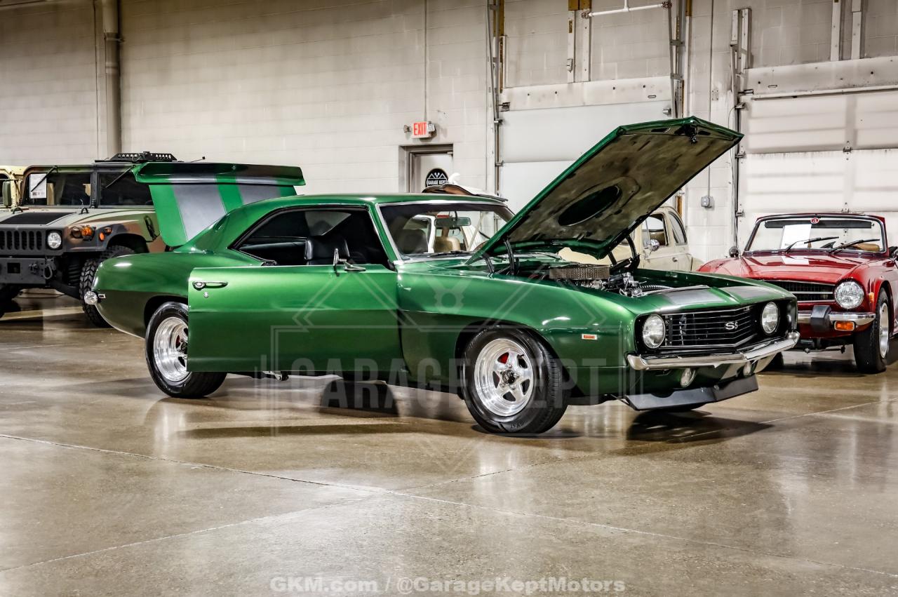 1969 Chevrolet Camaro SS Tribute