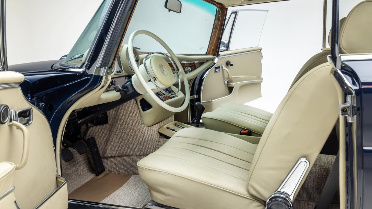1971 Mercedes - Benz 280 SE 3.5 Coupe