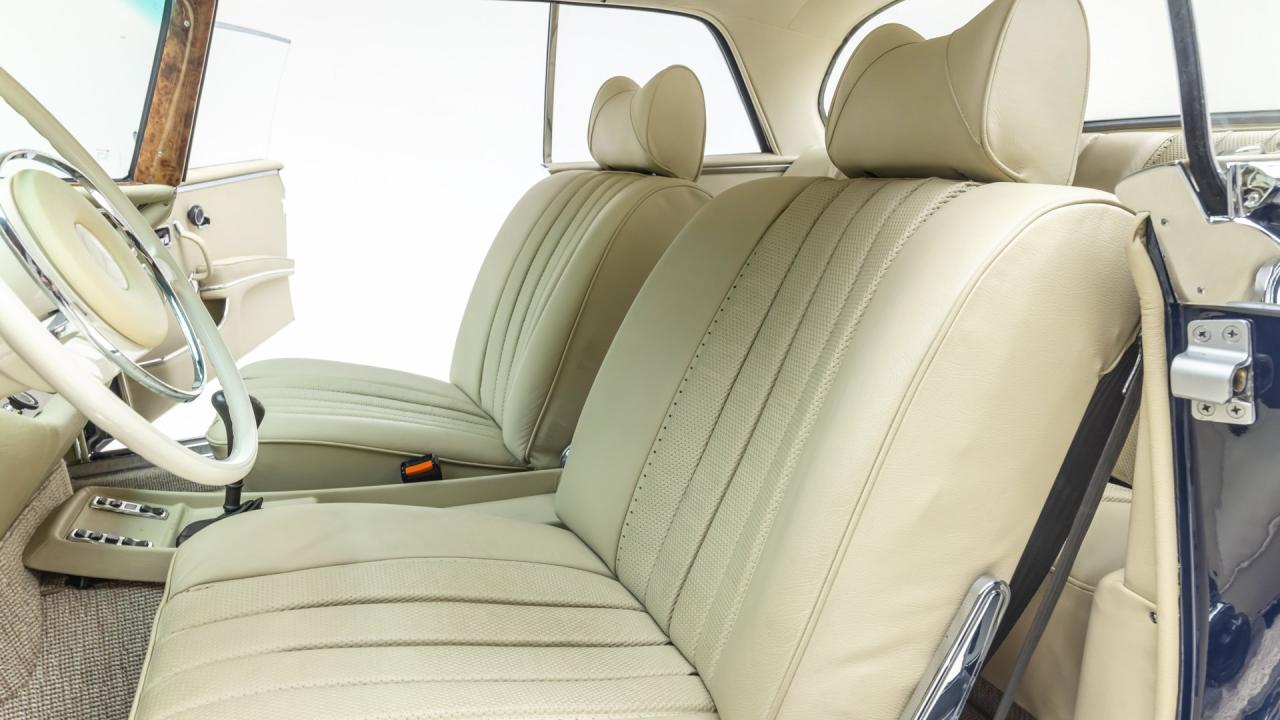 1971 Mercedes - Benz 280 SE 3.5 Coupe