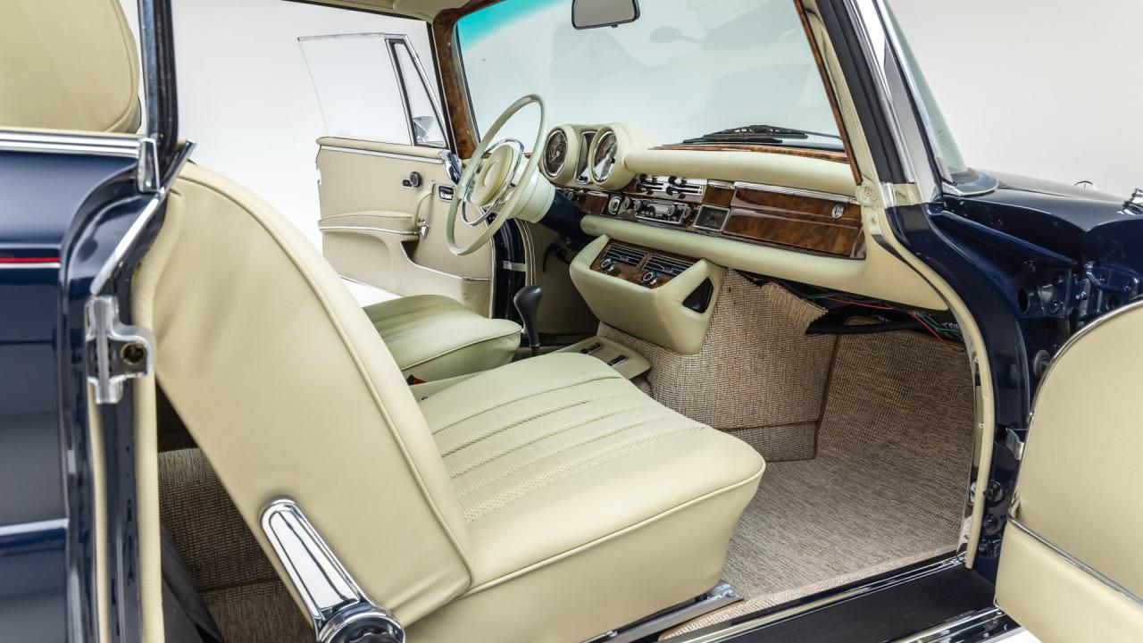 1971 Mercedes - Benz 280 SE 3.5 Coupe