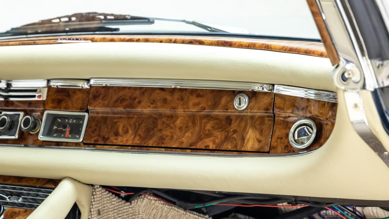 1971 Mercedes - Benz 280 SE 3.5 Coupe