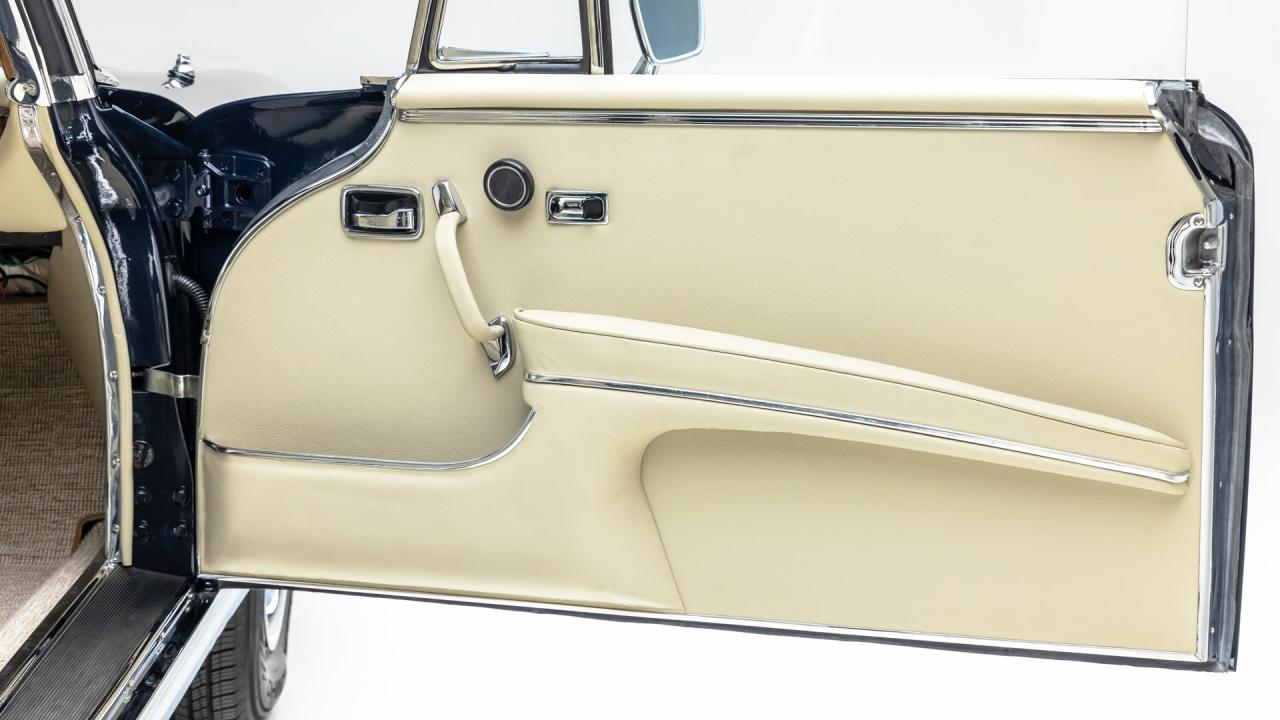 1971 Mercedes - Benz 280 SE 3.5 Coupe