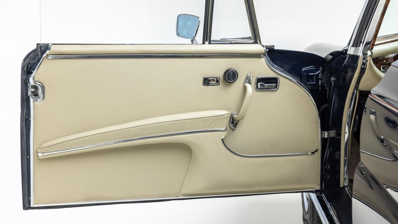 1971 Mercedes - Benz 280 SE 3.5 Coupe