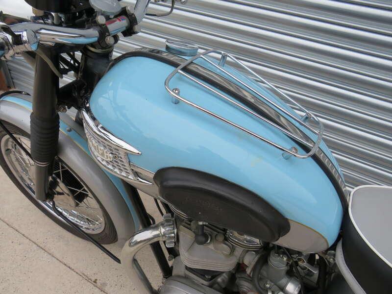 1961 Triumph T120R BONNEVILLE
