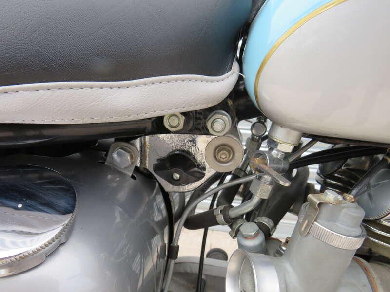 1961 Triumph T120R BONNEVILLE