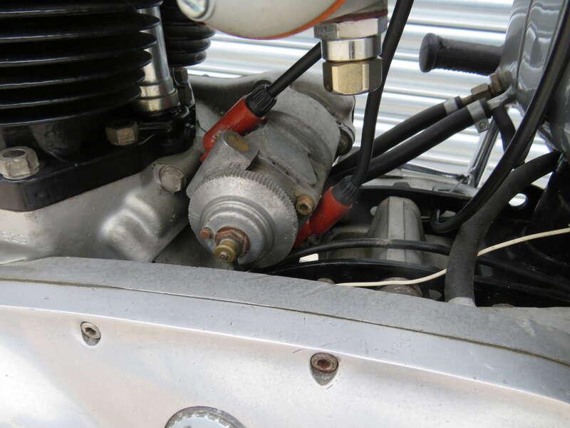 1961 Triumph T120R BONNEVILLE