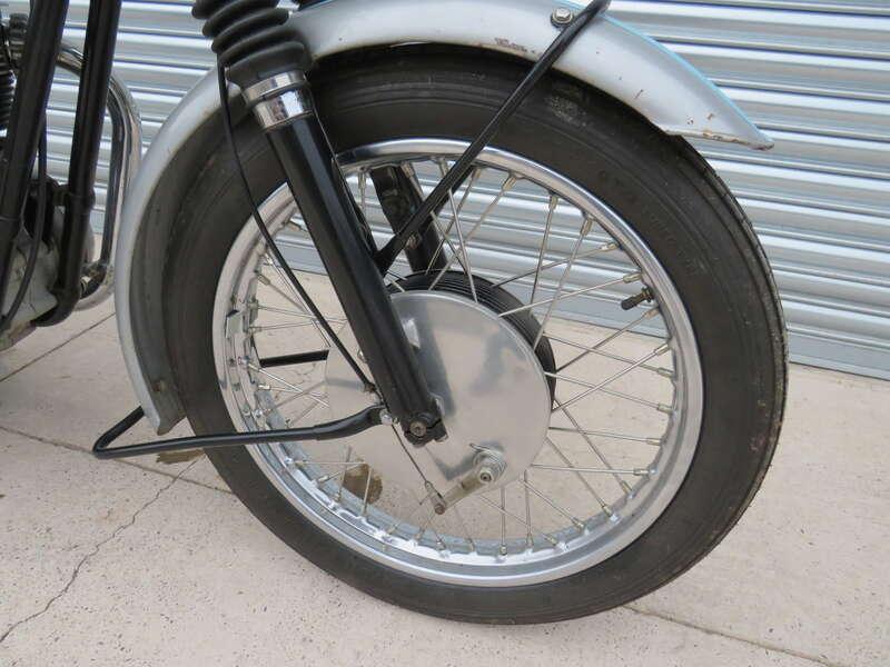 1961 Triumph T120R BONNEVILLE
