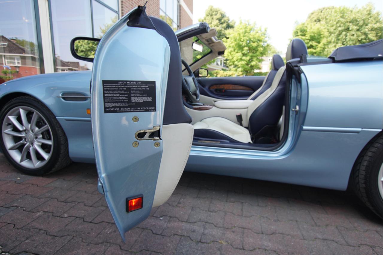 2000 Aston Martin DB7 Vantage Volante &ldquo;The gift from Coca-Cola&rdquo;