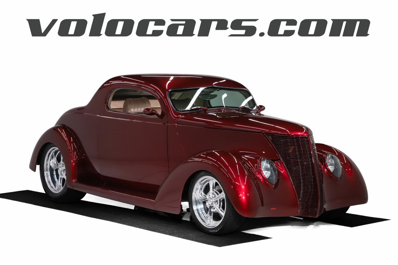 1937 Ford Custom