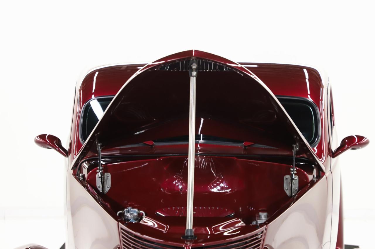 1937 Ford Custom
