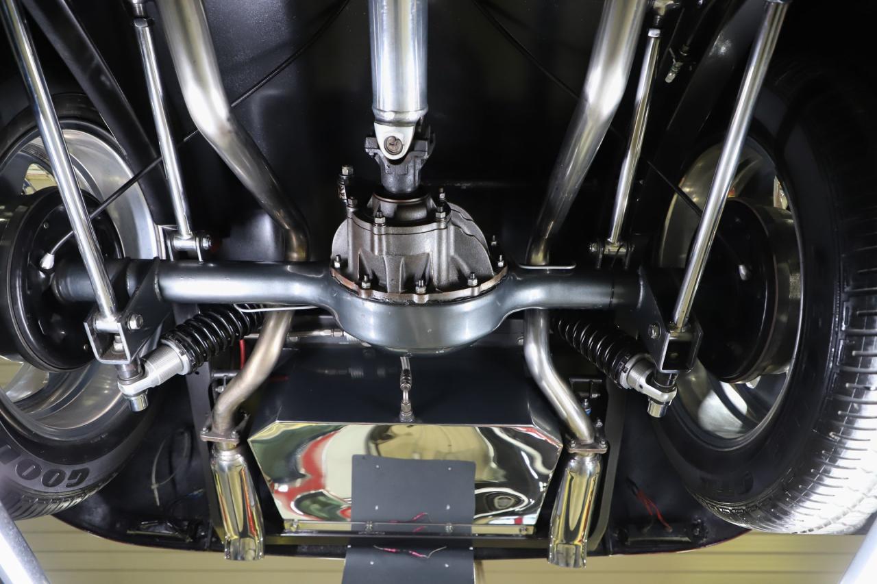 1937 Ford Custom