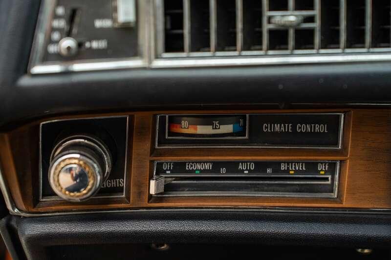 1974 Cadillac COUPE DE VILLE